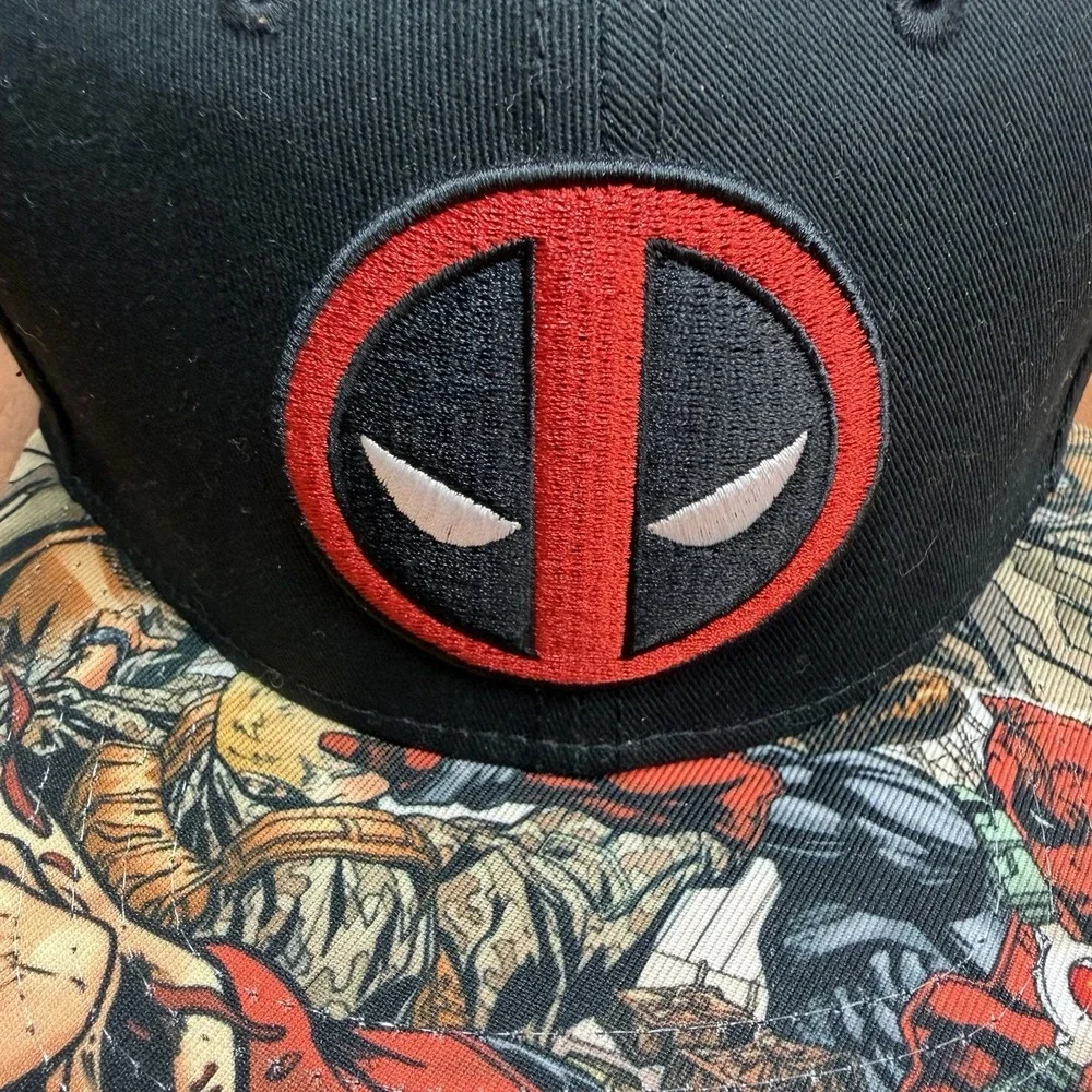 Bioworld Marvel Deadpool Adult Size Comic Bill Brim Snapback Hat Cap